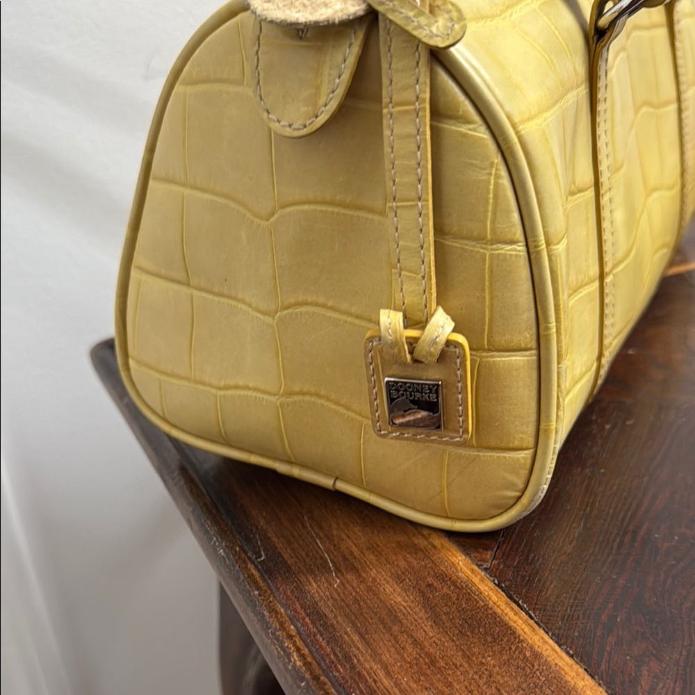 Dooney & Bourke Butter Yellow Women's Bag - Picture 2 of 3